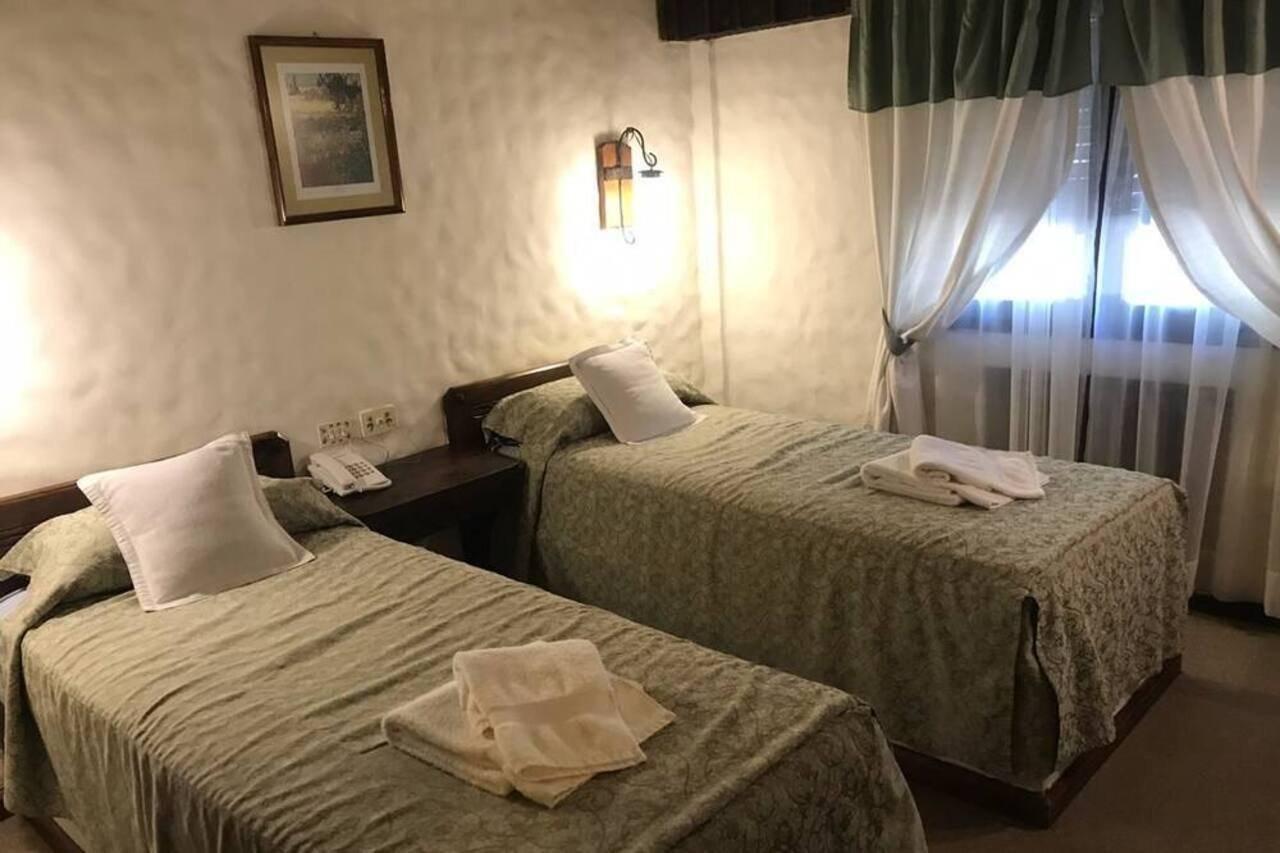 Hosteria La Posta Del Cazador San Martin de los Andes Ngoại thất bức ảnh