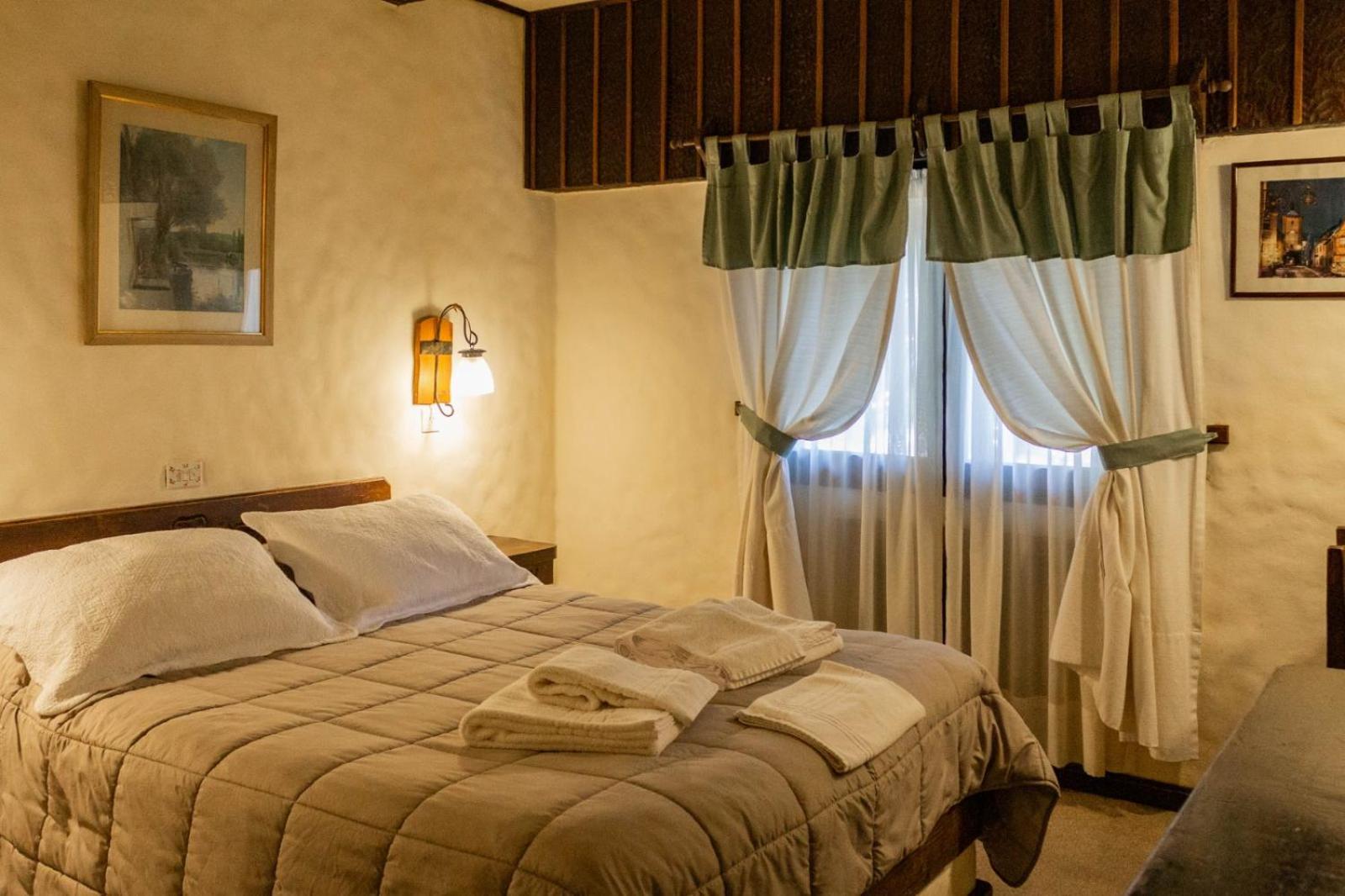 Hosteria La Posta Del Cazador San Martin de los Andes Ngoại thất bức ảnh
