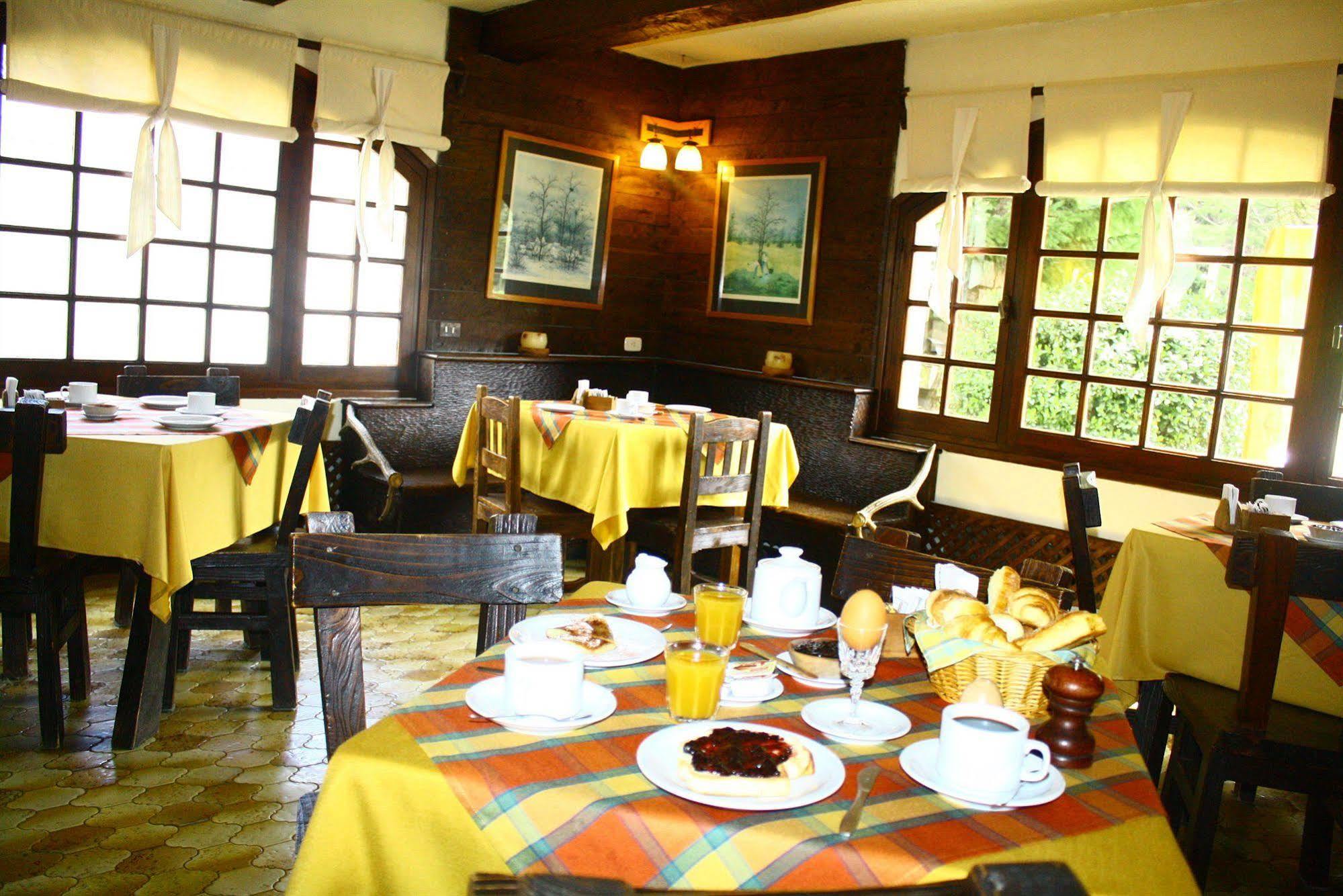 Hosteria La Posta Del Cazador San Martin de los Andes Ngoại thất bức ảnh