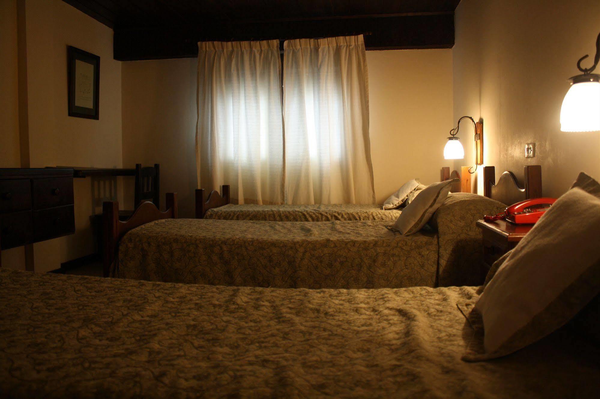 Hosteria La Posta Del Cazador San Martin de los Andes Ngoại thất bức ảnh